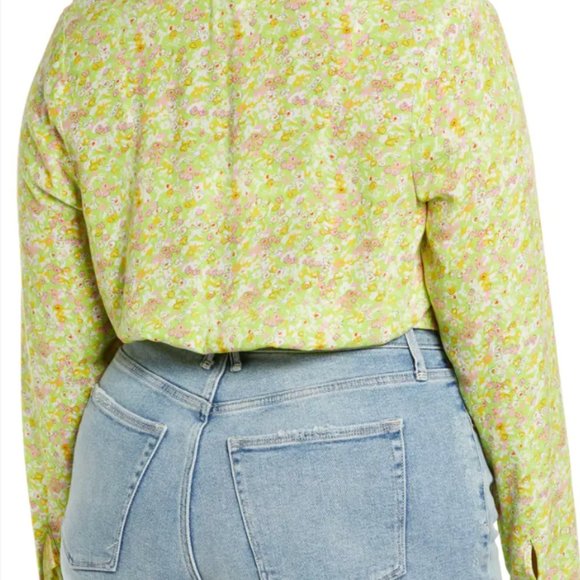 BP Surplice V-Neck Crop Top in Green Hannah Kate - Picture 2 of 4